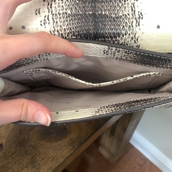 Michael Kors Crossbody Bag - Picture 10 of 11